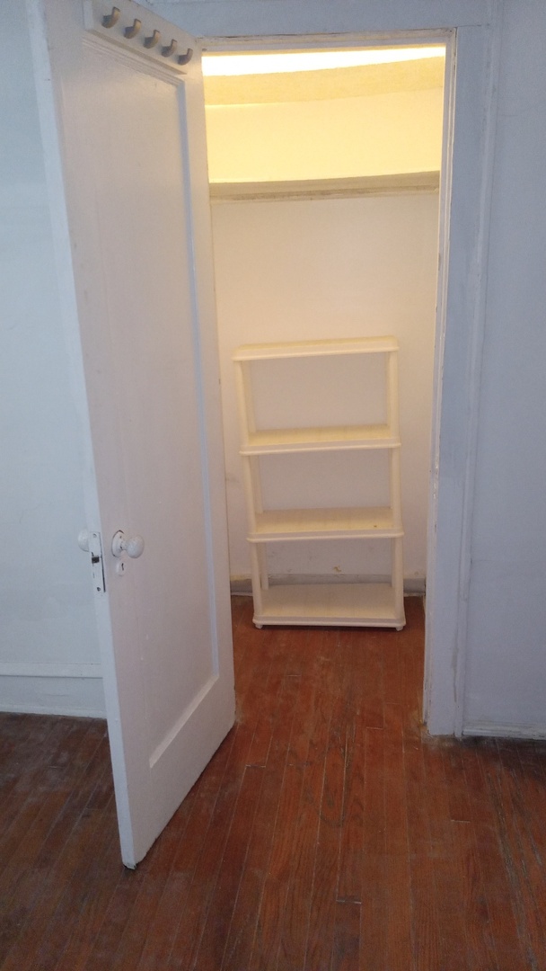 2334 East 68th Street Chicago IL 60649
