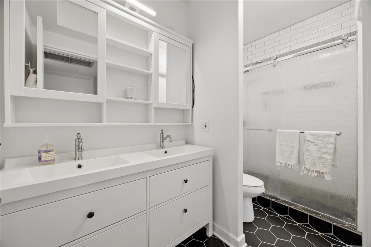 3200 North Lake Shore Drive Chicago IL 60657