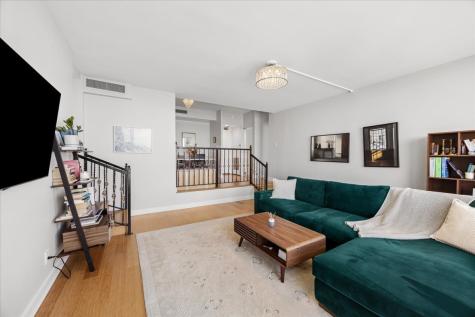 3200 North Lake Shore Drive Chicago IL 60657