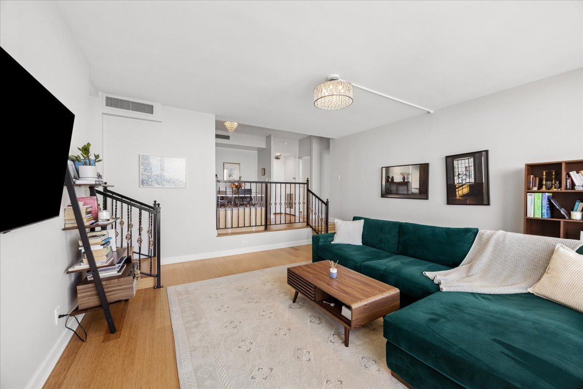 3200 North Lake Shore Drive Chicago IL 60657