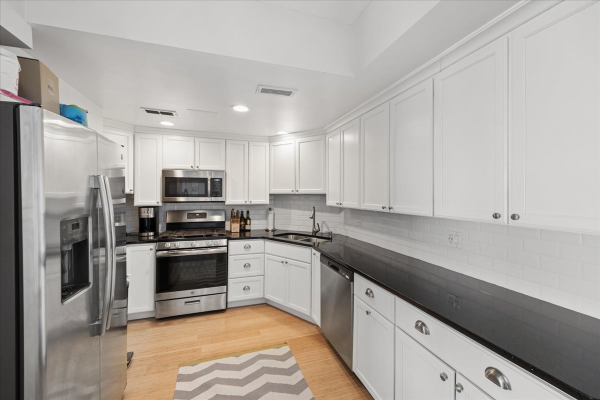3200 North Lake Shore Drive Chicago IL 60657