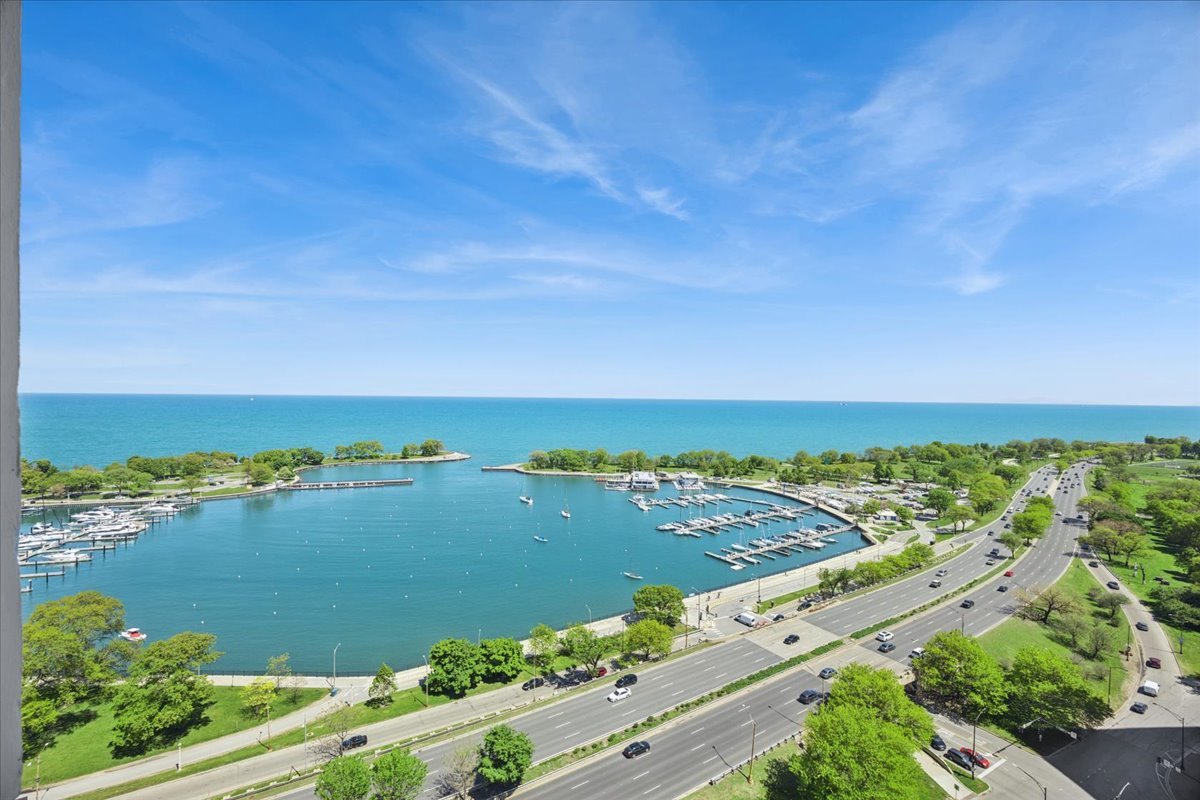 3200 North Lake Shore Drive Chicago IL 60657