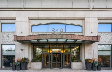 849 North Franklin Street Chicago IL 60610