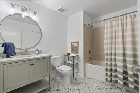 849 North Franklin Street Chicago IL 60610