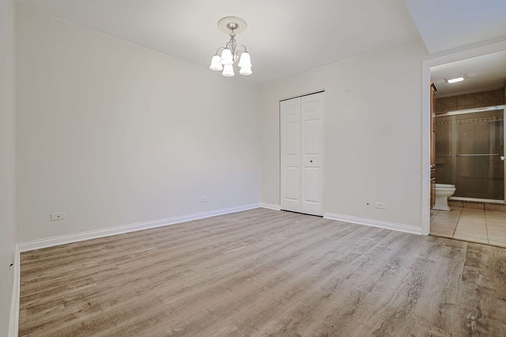 768 North Gary Avenue Carol Stream IL 60188