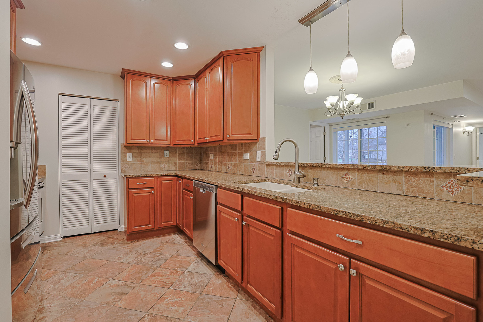 768 North Gary Avenue Carol Stream IL 60188