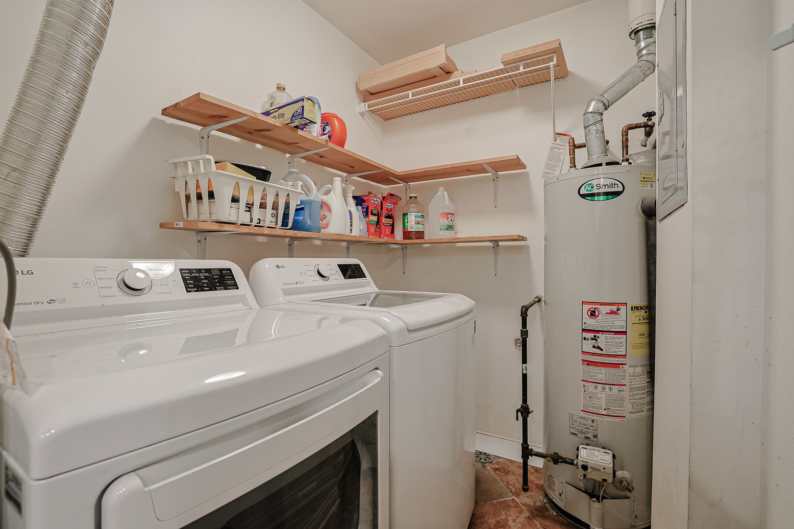 768 North Gary Avenue Carol Stream IL 60188