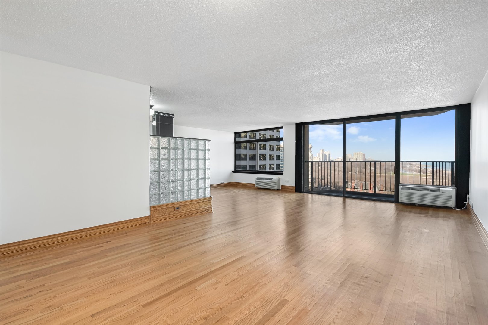 1450 North Astor Street Chicago IL 60610