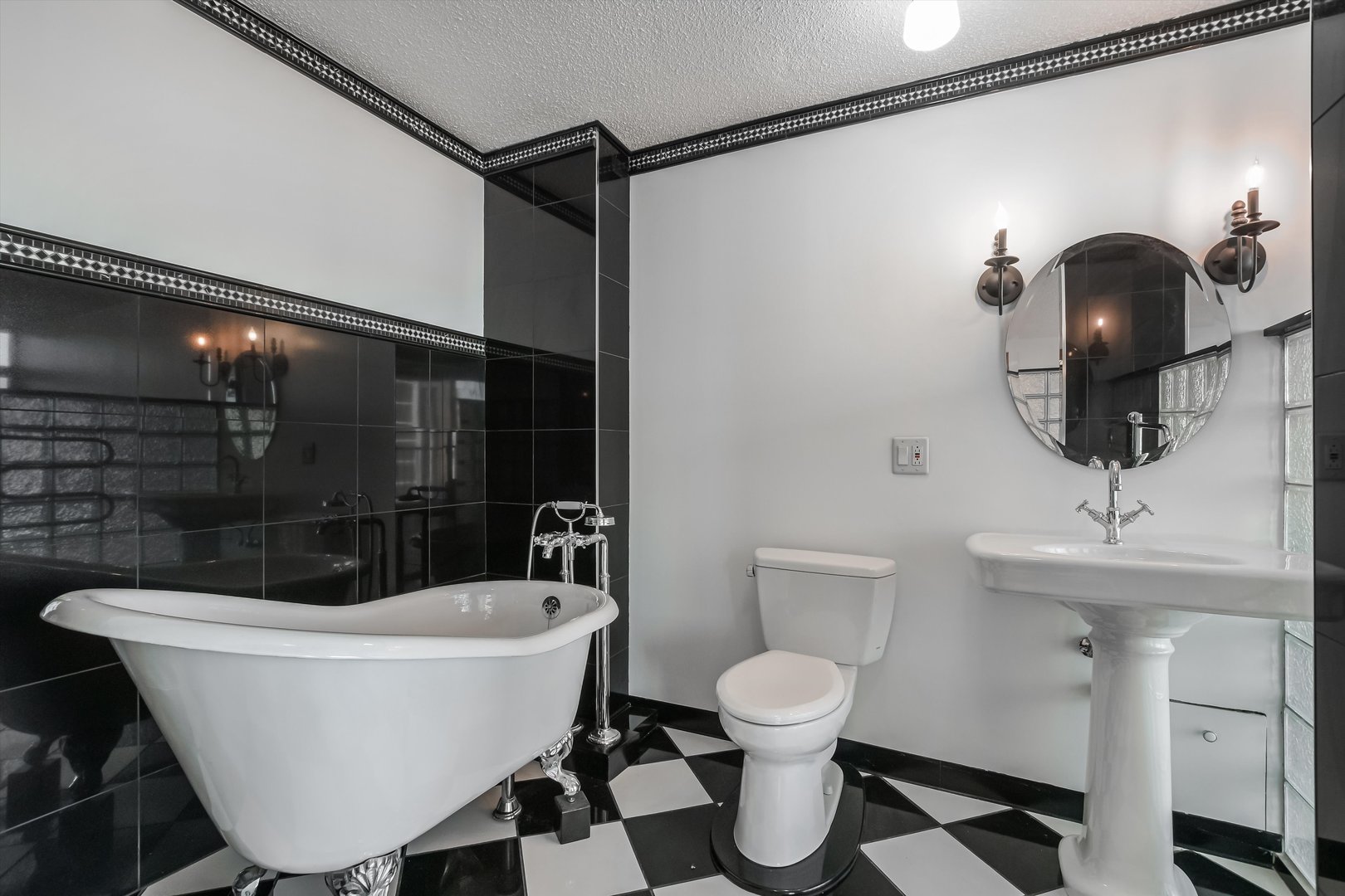 1450 North Astor Street Chicago IL 60610