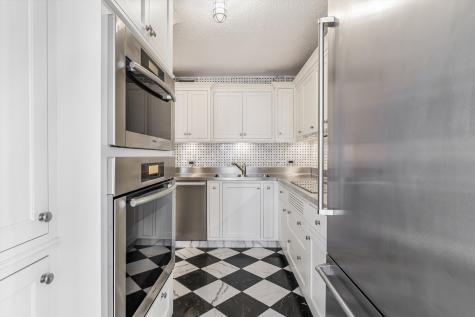 1450 North Astor Street Chicago IL 60610