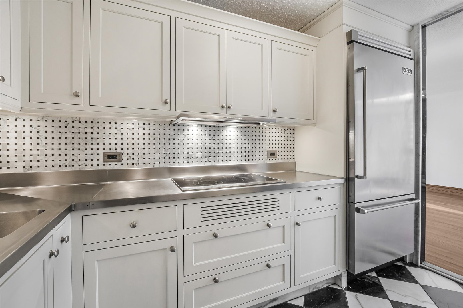 1450 North Astor Street Chicago IL 60610