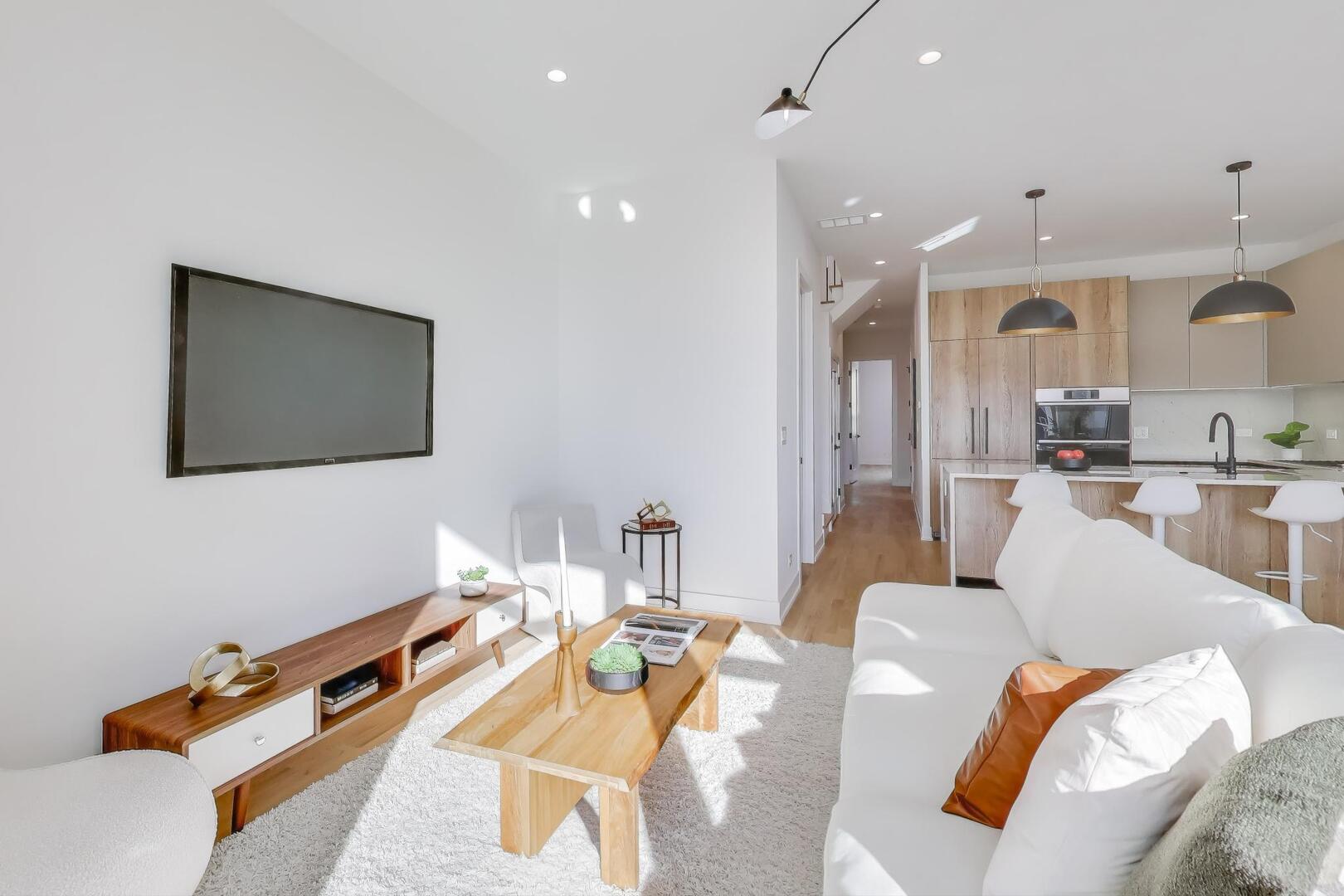 5428 North Winthrop Avenue Chicago IL 60640