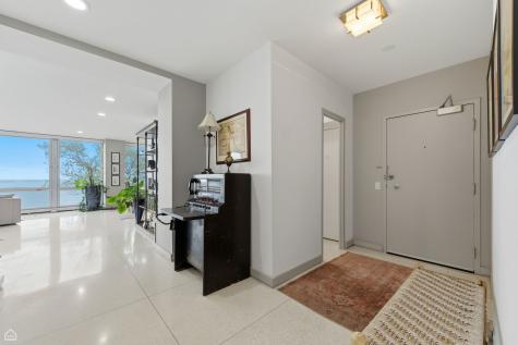 860 North Lake Shore Drive Chicago IL 60611