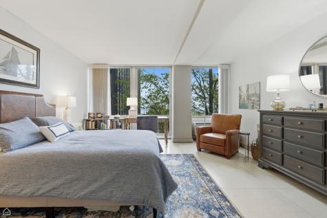 860 North Lake Shore Drive Chicago IL 60611