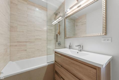 860 North Lake Shore Drive Chicago IL 60611