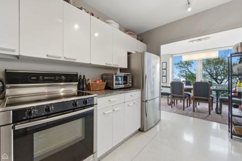 860 North Lake Shore Drive Chicago IL 60611