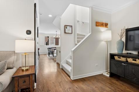 1843 North Hudson Avenue Chicago IL 60614