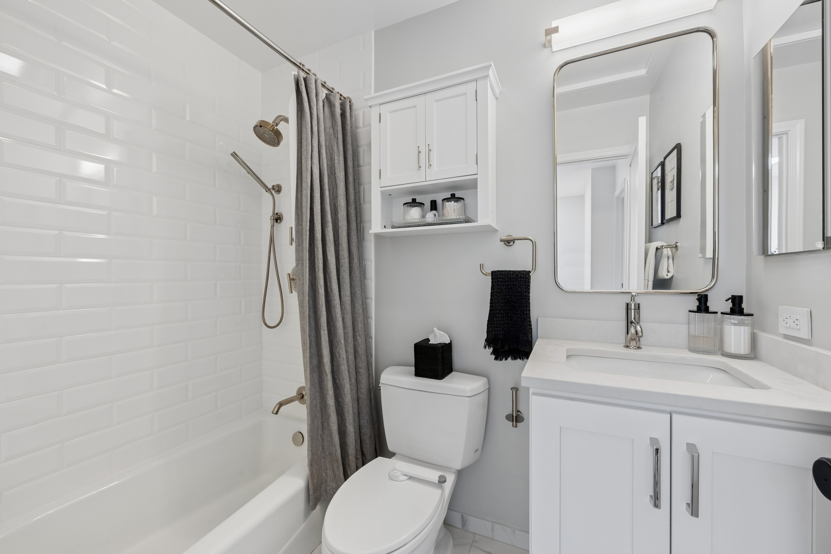 1843 North Hudson Avenue Chicago IL 60614