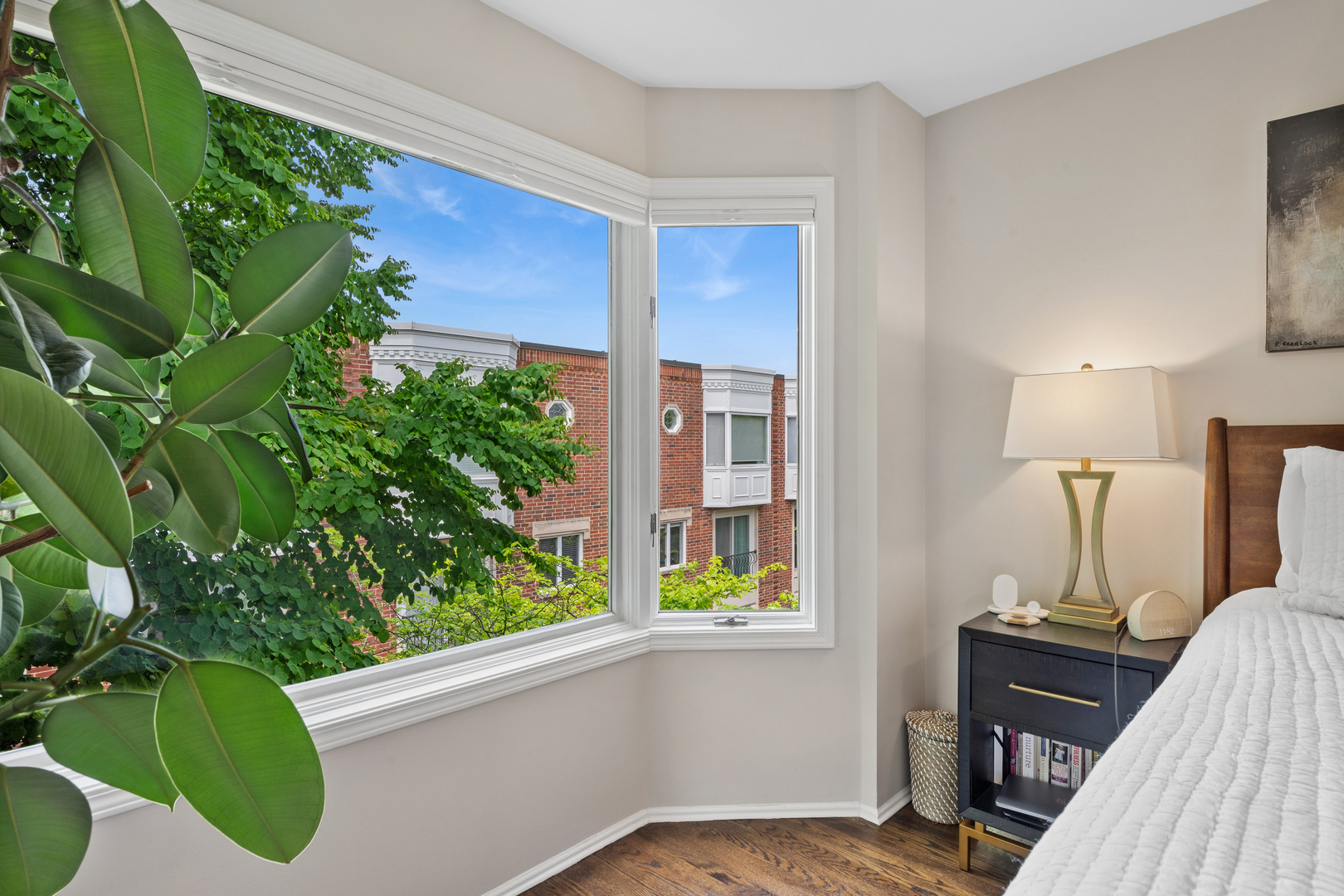 1843 North Hudson Avenue Chicago IL 60614