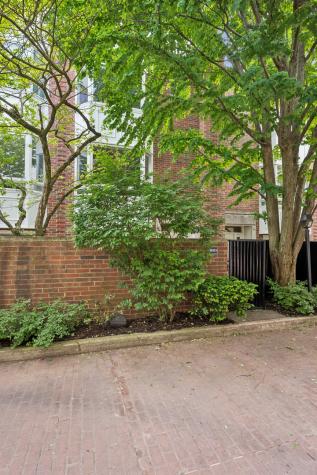1843 North Hudson Avenue Chicago IL 60614