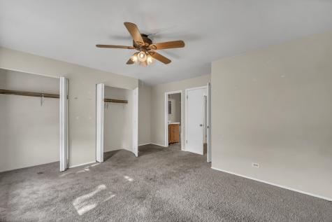545 Alton Court Carol Stream IL 60188