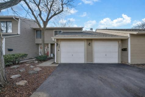 545 Alton Court Carol Stream IL 60188
