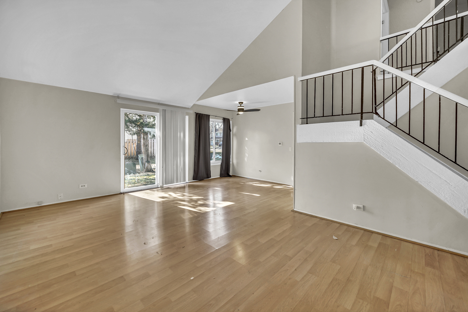 545 Alton Court Carol Stream IL 60188