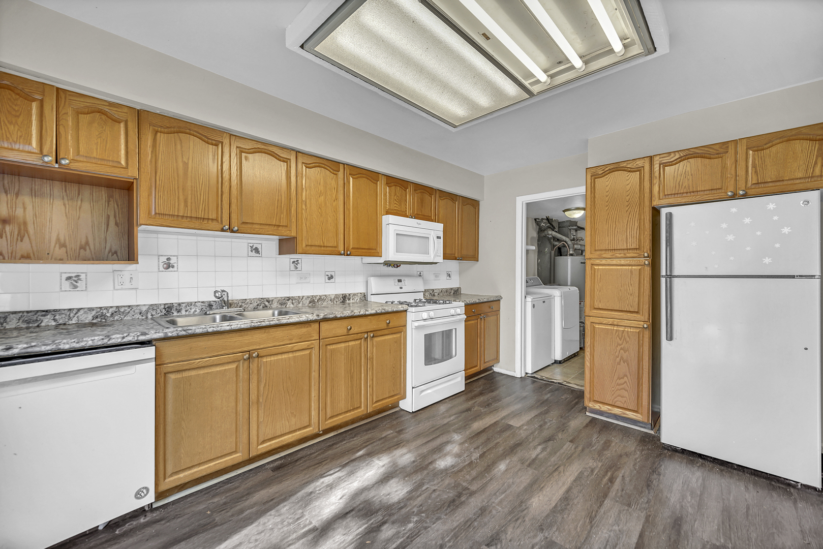 545 Alton Court Carol Stream IL 60188