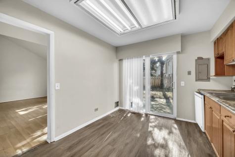 545 Alton Court Carol Stream IL 60188