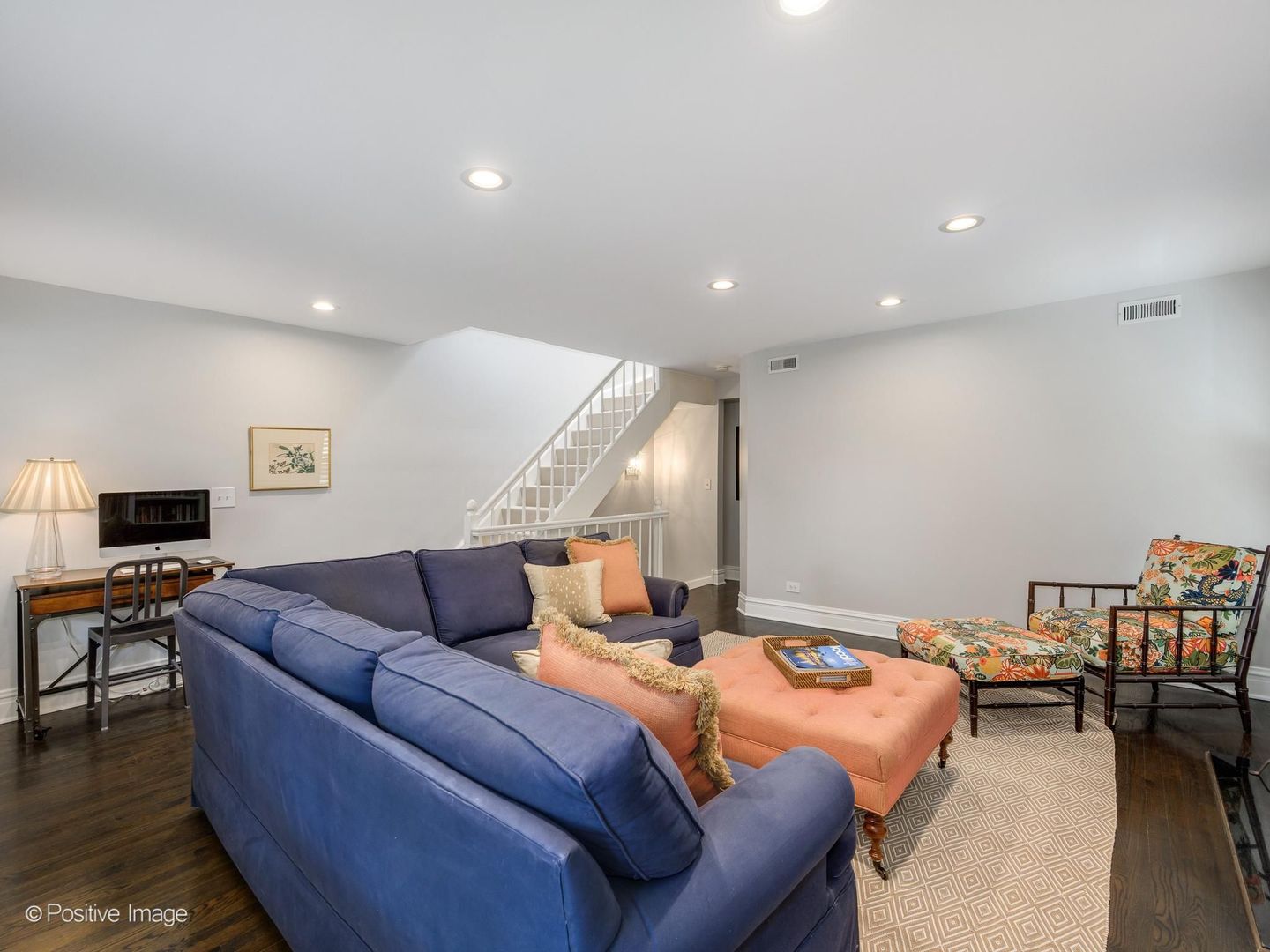 1907 North Cleveland Avenue Chicago IL 60614