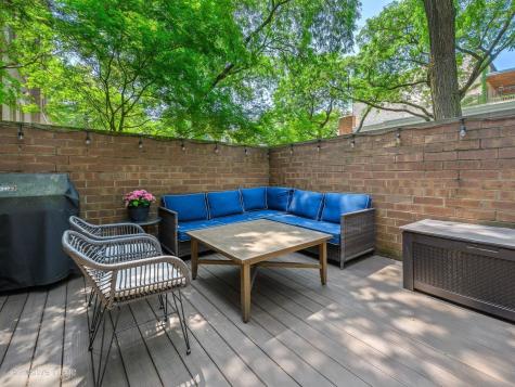 1907 North Cleveland Avenue Chicago IL 60614