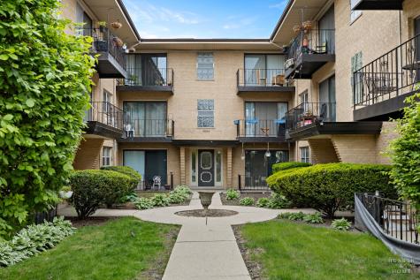 4208 North Keystone Avenue Chicago IL 60641