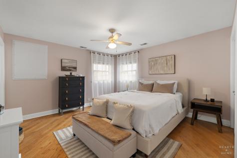 4208 North Keystone Avenue Chicago IL 60641