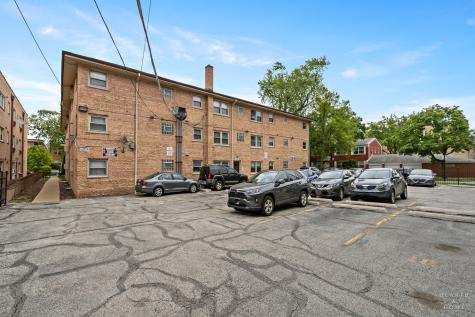 4208 North Keystone Avenue Chicago IL 60641
