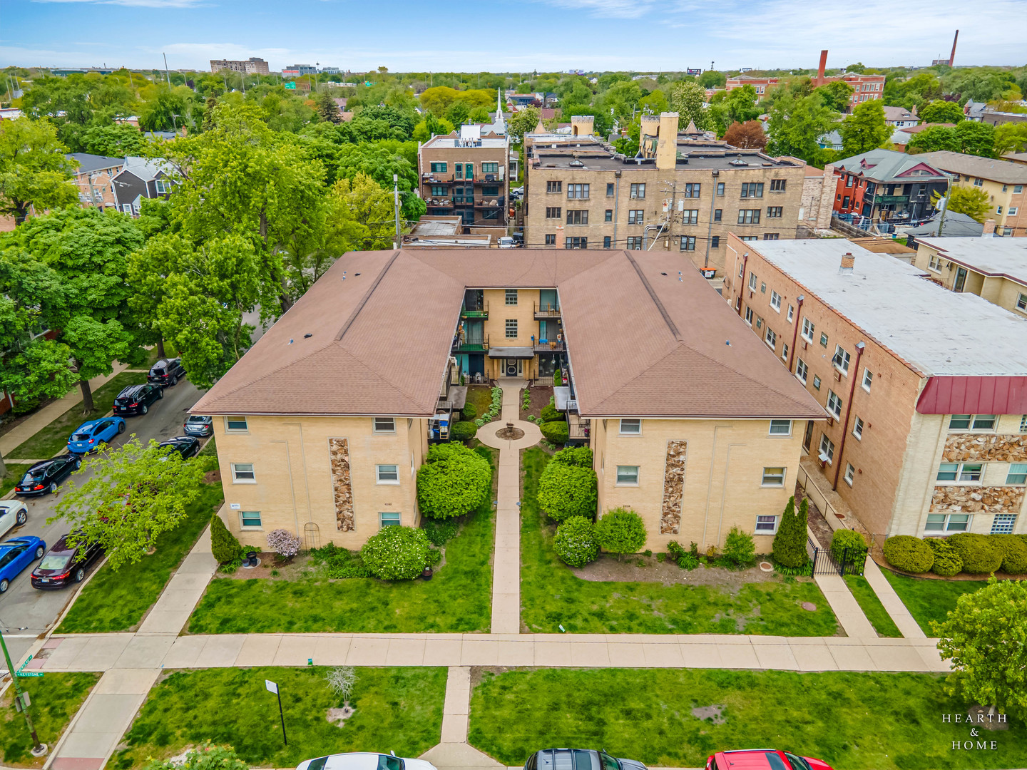 4208 North Keystone Avenue Chicago IL 60641