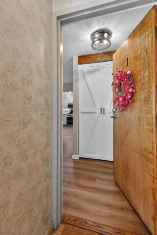 7040 Remington Court Woodridge IL 60517