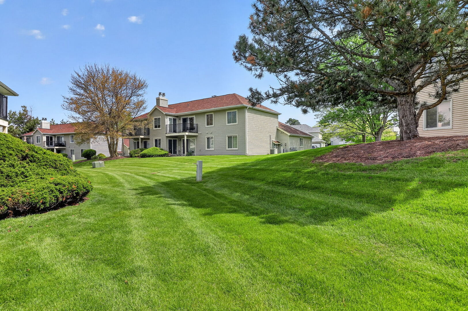 7040 Remington Court Woodridge IL 60517