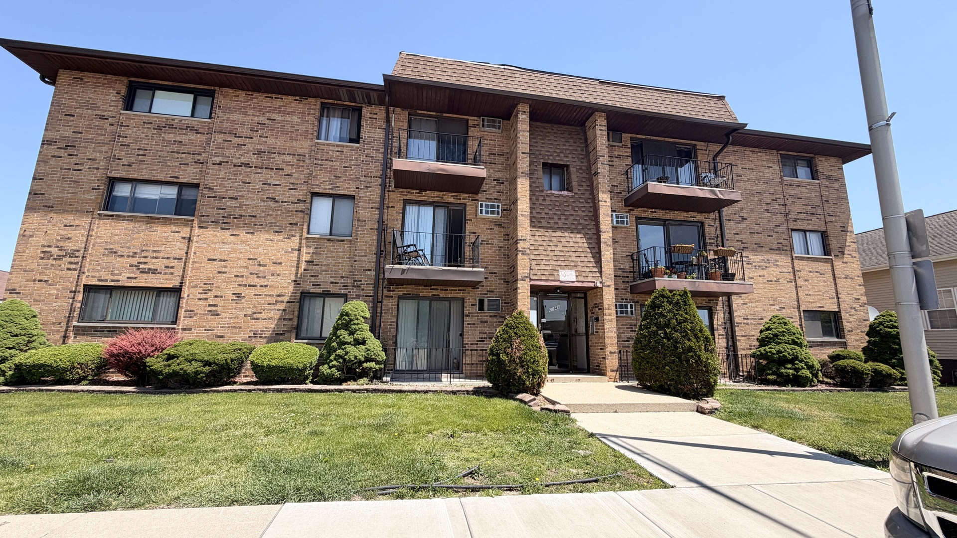 6348 Washington Street Chicago Ridge IL 60415