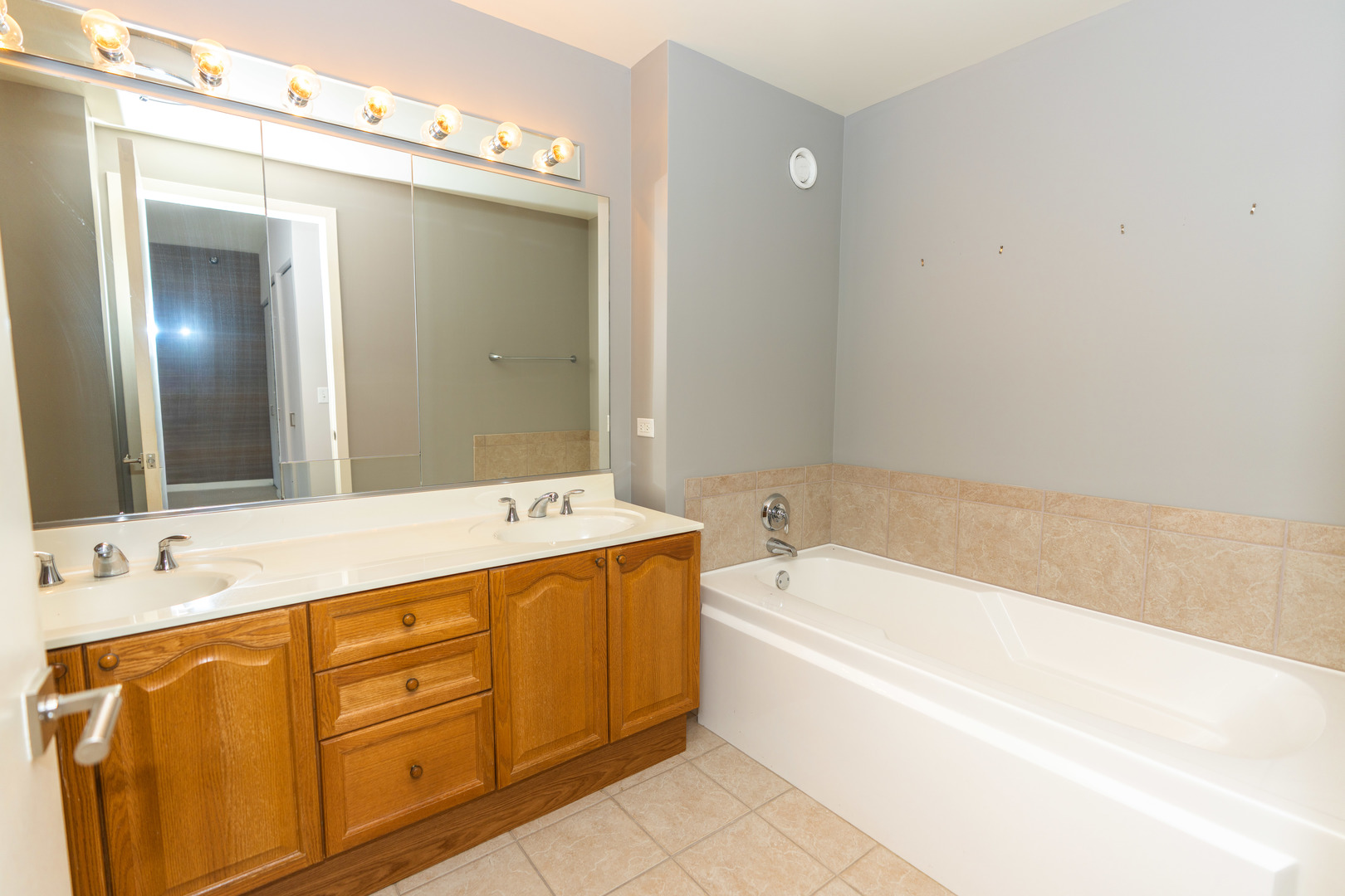 330 West Grand Avenue Chicago IL 60654