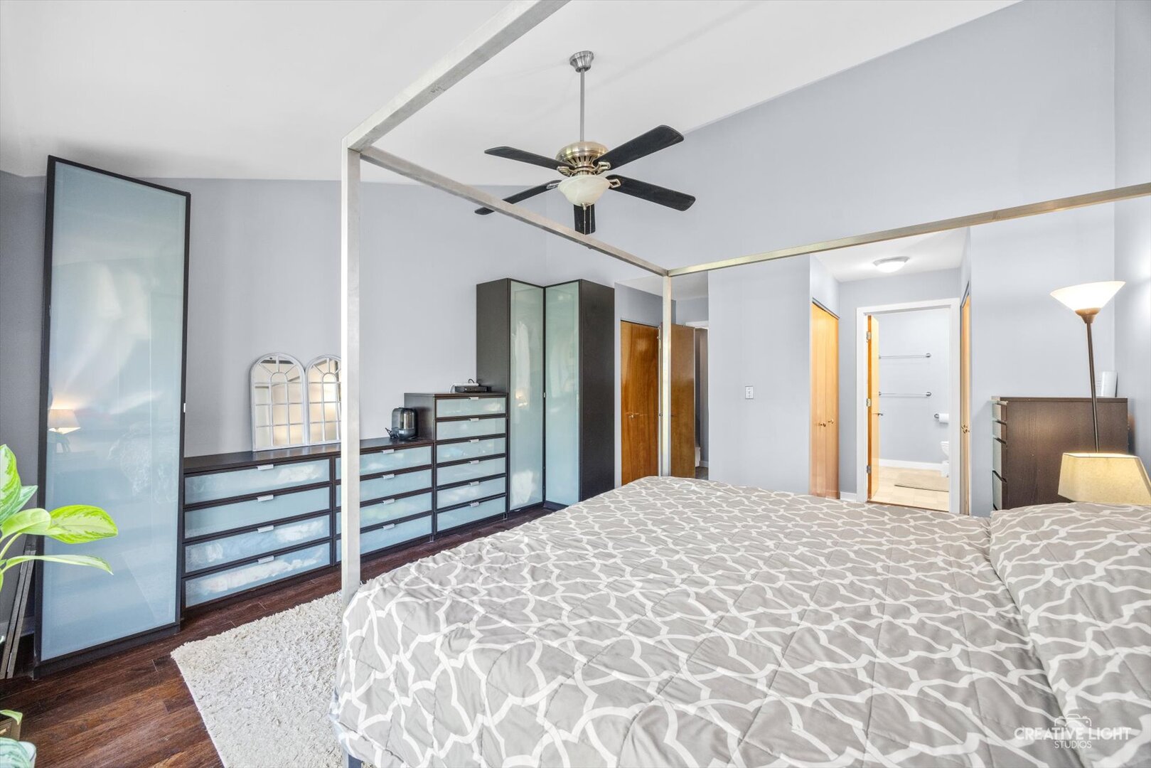 1812 South Federal Street Chicago IL 60616