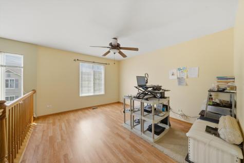 1513 Azalea Circle Romeoville IL 60446
