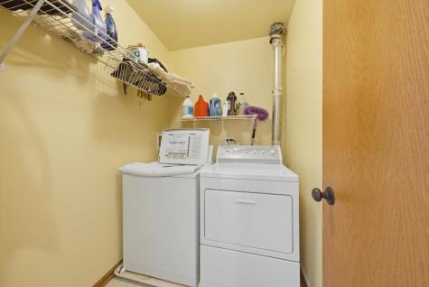 1513 Azalea Circle Romeoville IL 60446