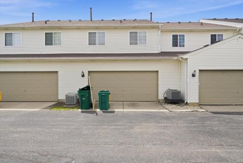 1513 Azalea Circle Romeoville IL 60446