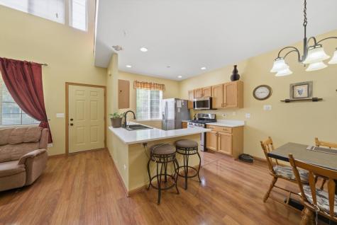 1513 Azalea Circle Romeoville IL 60446