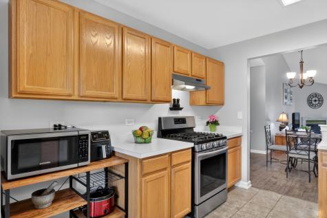563 Willow Way Lindenhurst IL 60046