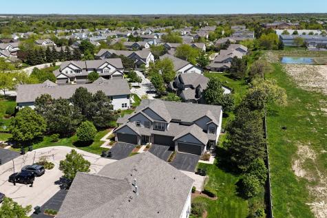 563 Willow Way Lindenhurst IL 60046