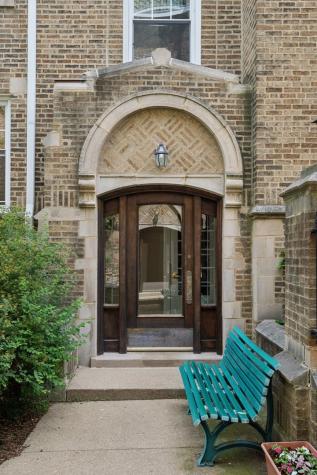 717 Reba Place Evanston IL 60202
