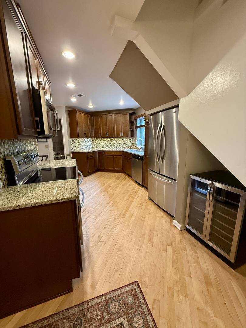 414 South Dee Road Park Ridge IL 60068