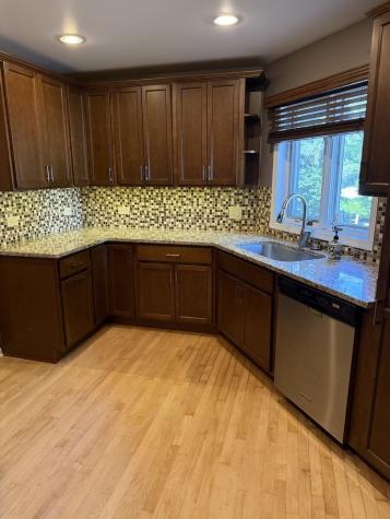 414 South Dee Road Park Ridge IL 60068