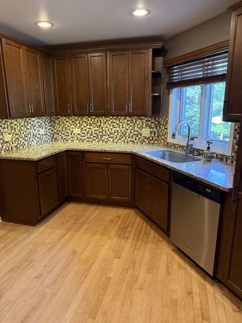 414 South Dee Road Park Ridge IL 60068